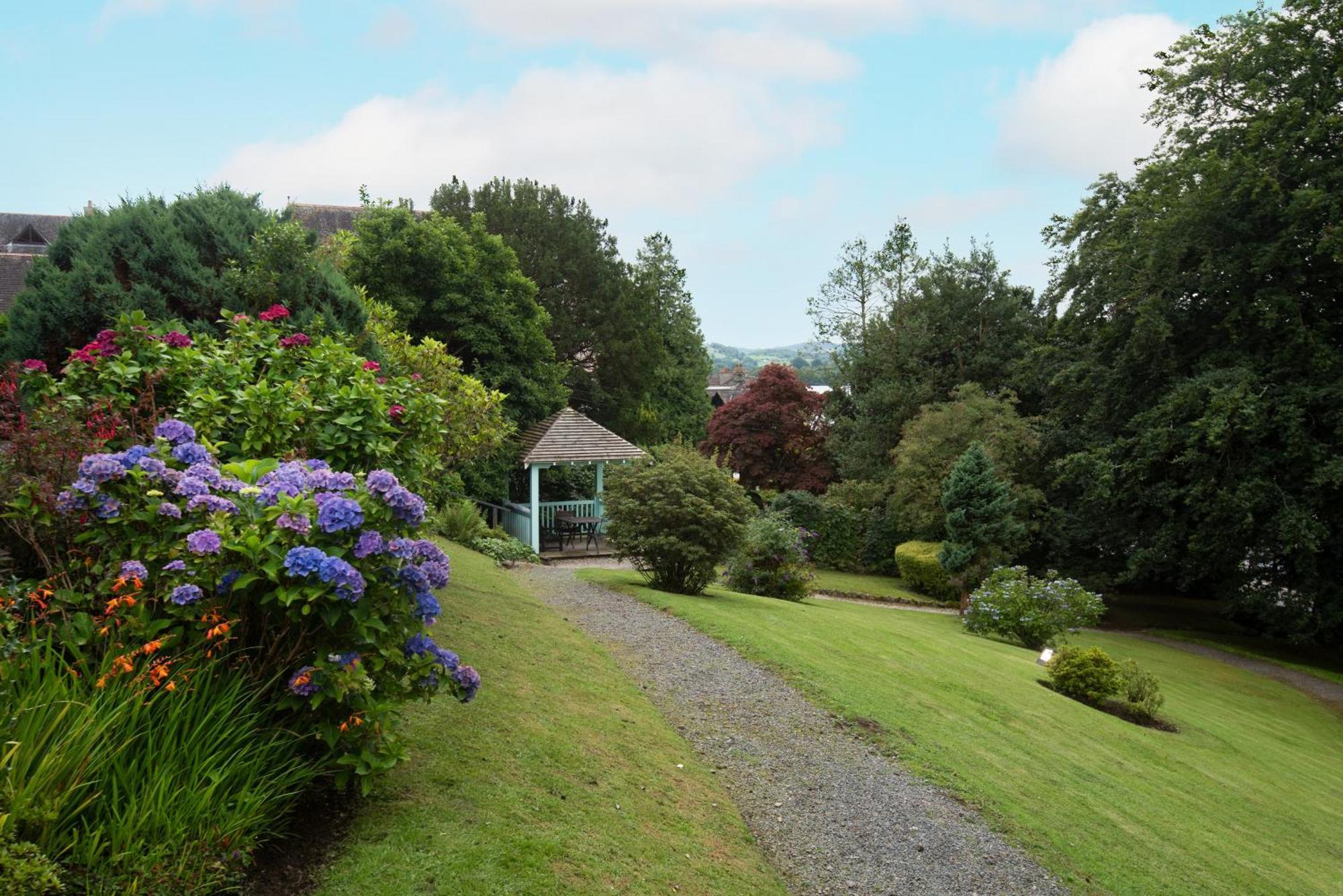 Lakehouse At The Waterhead Inn Ambleside Exterior photo